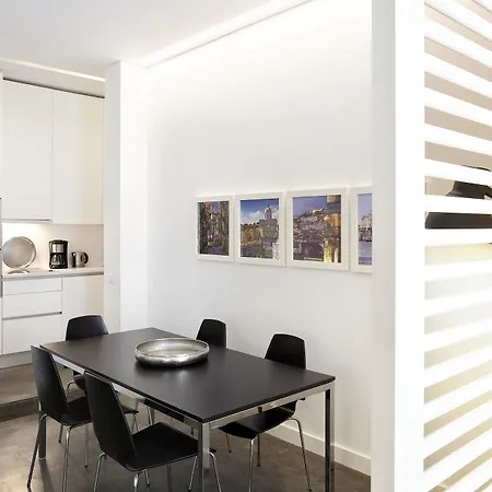 Apartment Hello Santa Apolonia *