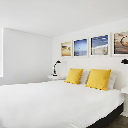 Hello Santa Apolonia * Lisbon