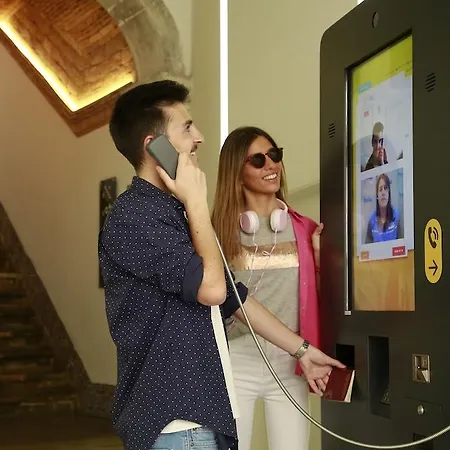 Apartment Hello Santa Apolonia