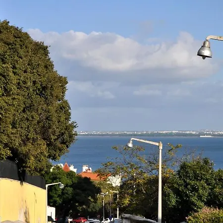 Hello Santa Apolonia Lisbon