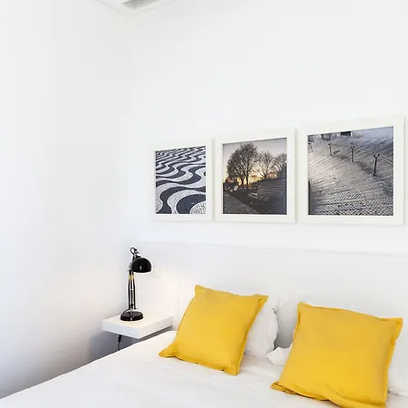 Apartment Hello Santa Apolonia