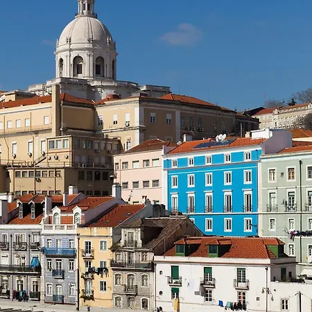 Hello Santa Apolonia