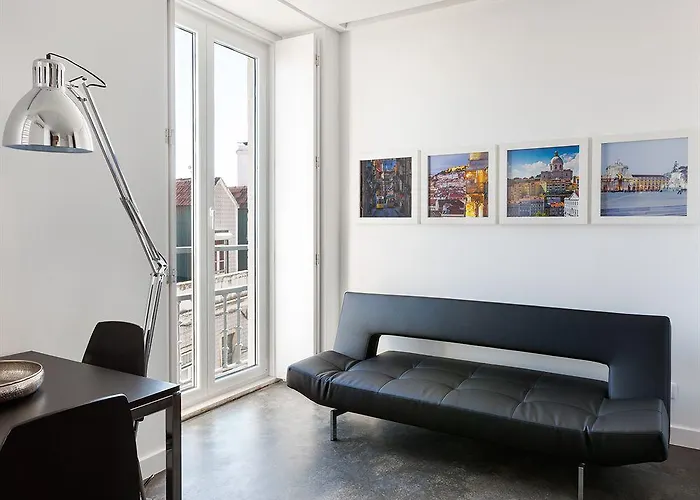 Hello Santa Apolonia Lisboa