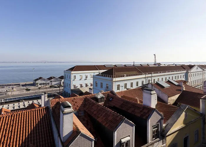 Hello Santa Apolonia * Lisboa