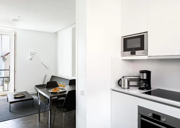 Hello Santa Apolonia Lisboa