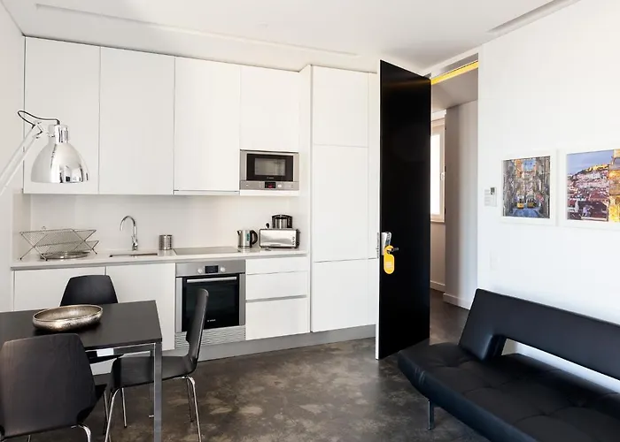 Διαμέρισμα Hello Santa Apolonia *