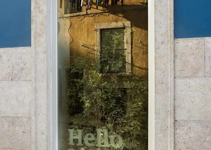 Hello Santa Apolonia * Lisboa