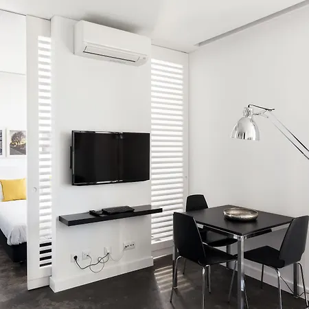 Hello Santa Apolonia * Lisboa